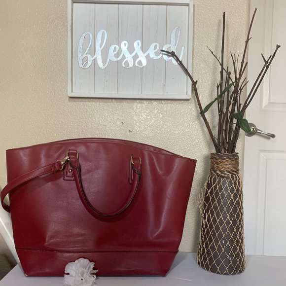 JustFab Red purse with black and white straps - Picture 1 of 5